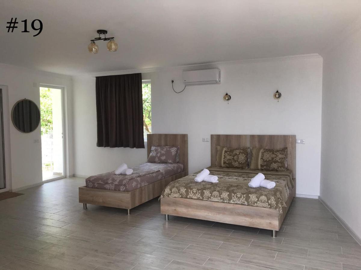 Гостевой дом Rezo's House Квариати Экстерьер фото