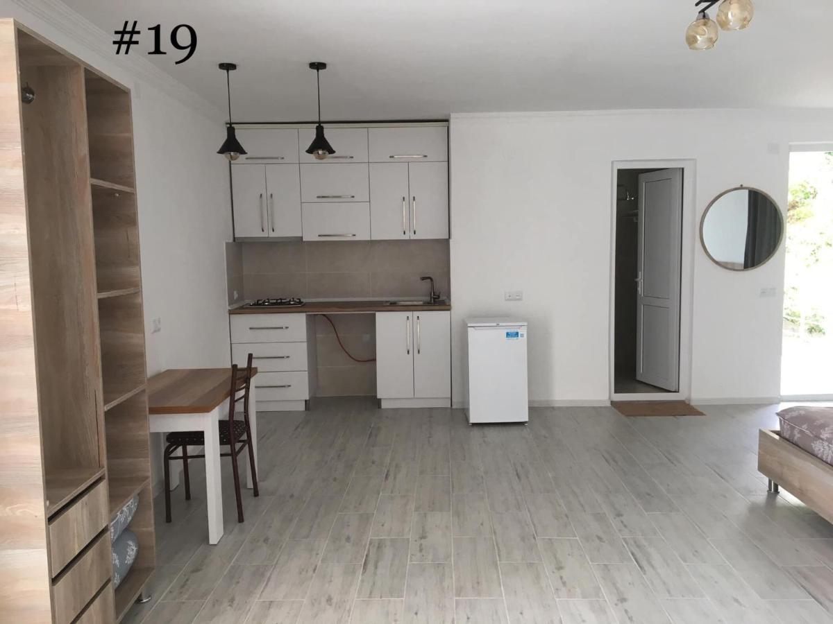 Гостевой дом Rezo's House Квариати Экстерьер фото