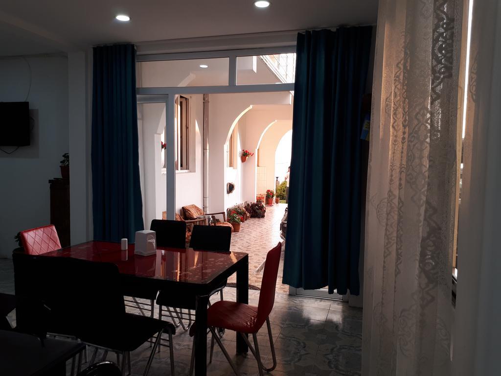 Гостевой дом Rezo's House Квариати Экстерьер фото